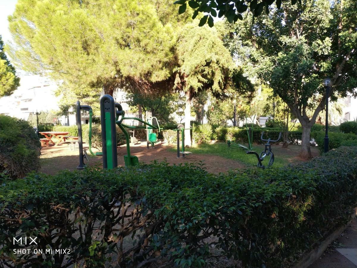 Beautiful House In Alimos Near To The Beach And Metro Aten Exteriör bild